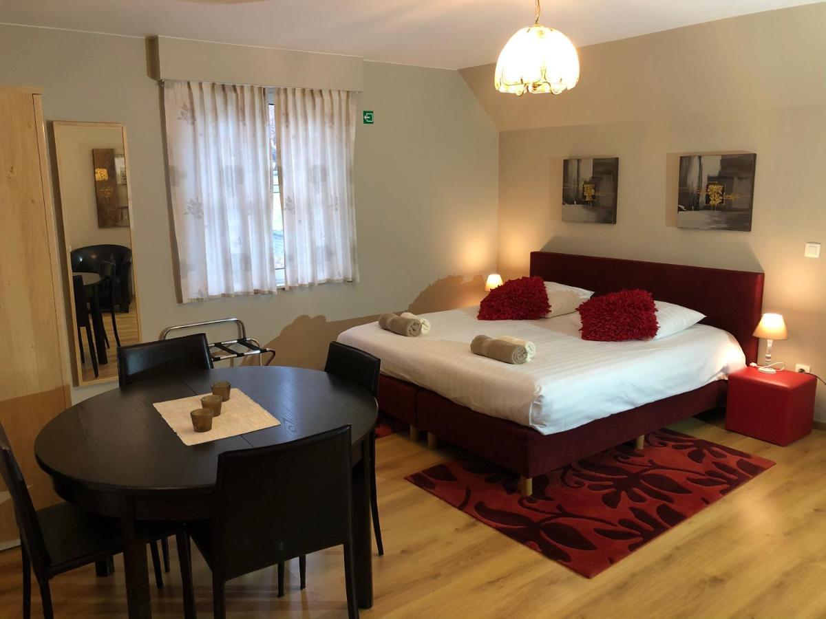 B&B Latemberg Sint-Maria-Latem ภายนอก รูปภาพ